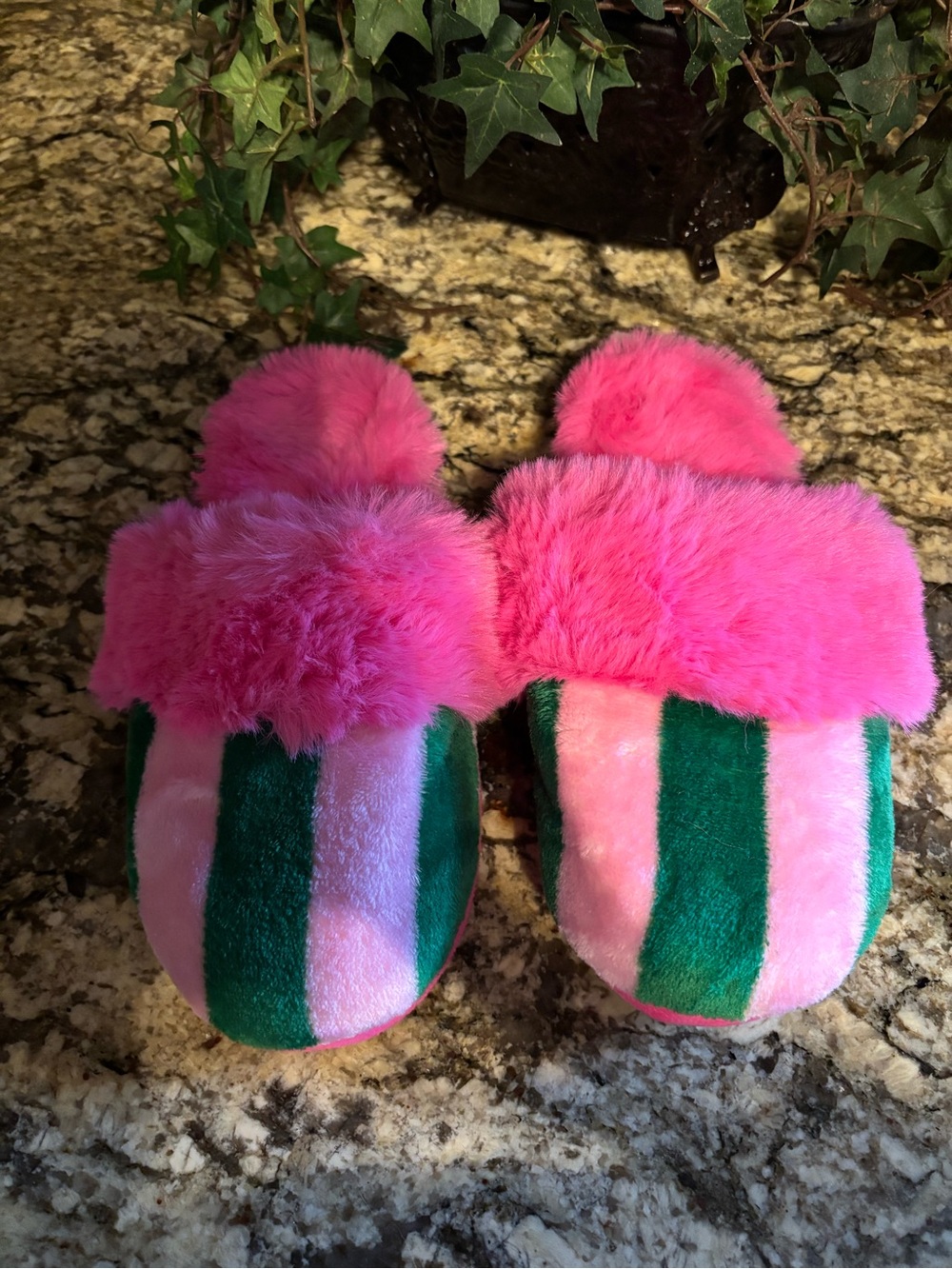 Shiraleah Felicity Stripe Slippers green and pink, plush faux-fur NWOT  S/M 7-8